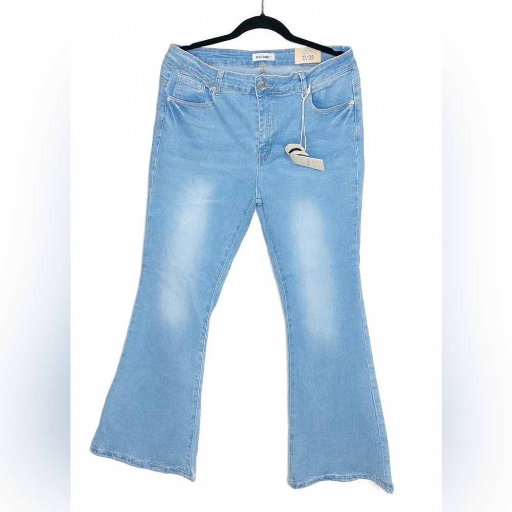 Blue Savvy Women’s Flare Jeans Size 17/33 Light Wash Retro Wide Leg